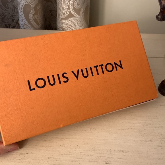 Louis Vuitton Orange Box with Dust Bag - Picture 10 of 10